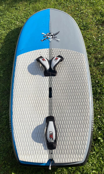 Naish Hover Compact LE